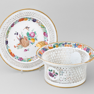 A FAMILLE ROSE RETICULATED BASKET AND STAND, Qianlong (1736 – 1795)