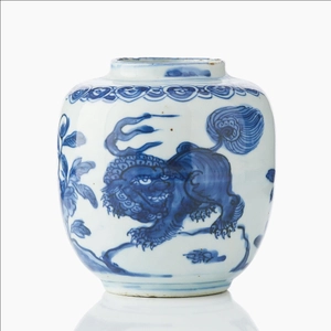 A CHINESE BLUE AND WHITE JAR, Ming Dynasty (1368-1644), Wanli Period (1572-1620)