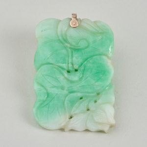 A JADE PENDANT