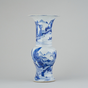 BG16 A Fine Chinese Yenyen vase , Kangxi (1662-1722)