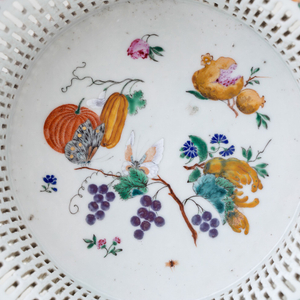 A FAMILLE ROSE RETICULATED BASKET AND STAND, Qianlong (1736 – 1795)