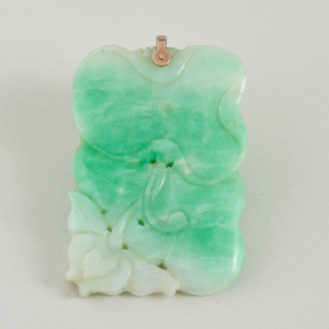 A JADE PENDANT