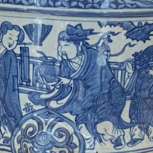 A LARGE IMPOSING CHINESE MING BLUE AND WHITE 'EIGHT IMMORTALS' TRIPOD CENSER, Wanli (1572 - 1620)