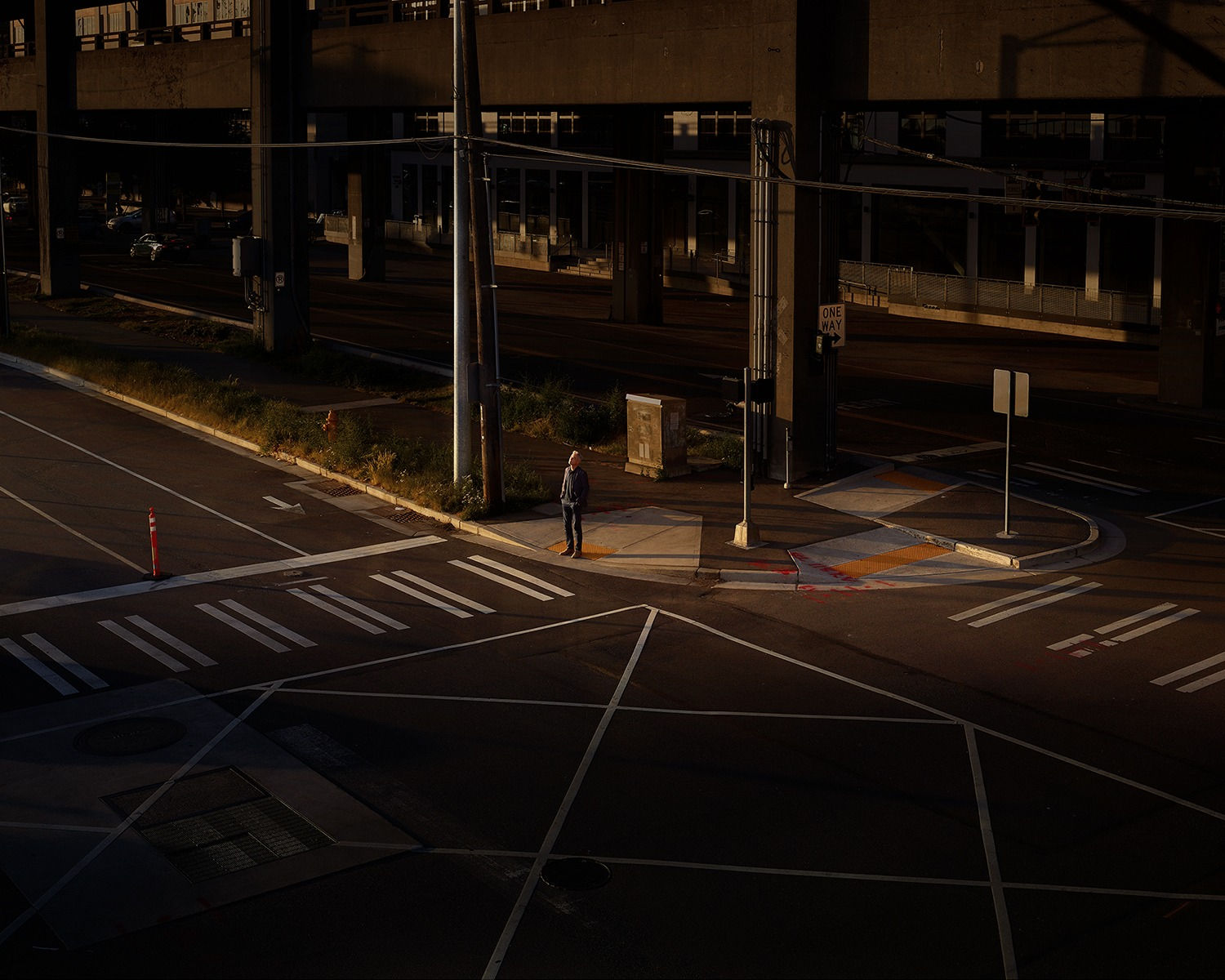 Oli Kellett, Cross Road Blues (Alaskan Way Seattle), 2017