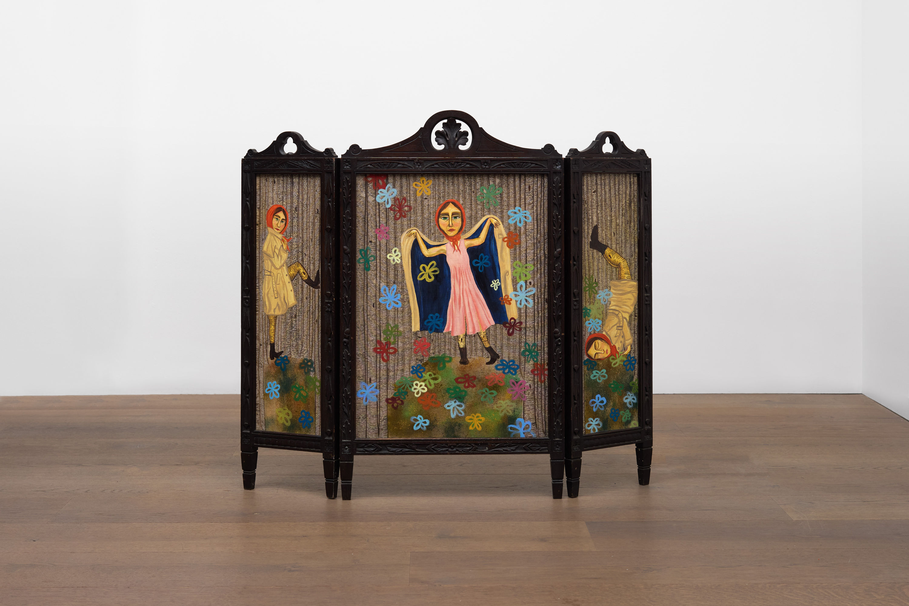 Ayla Dmyterko, Secrets fall in the forest, 2025. Oil and distemper on linen in found wooden screen.84 x 90 cm