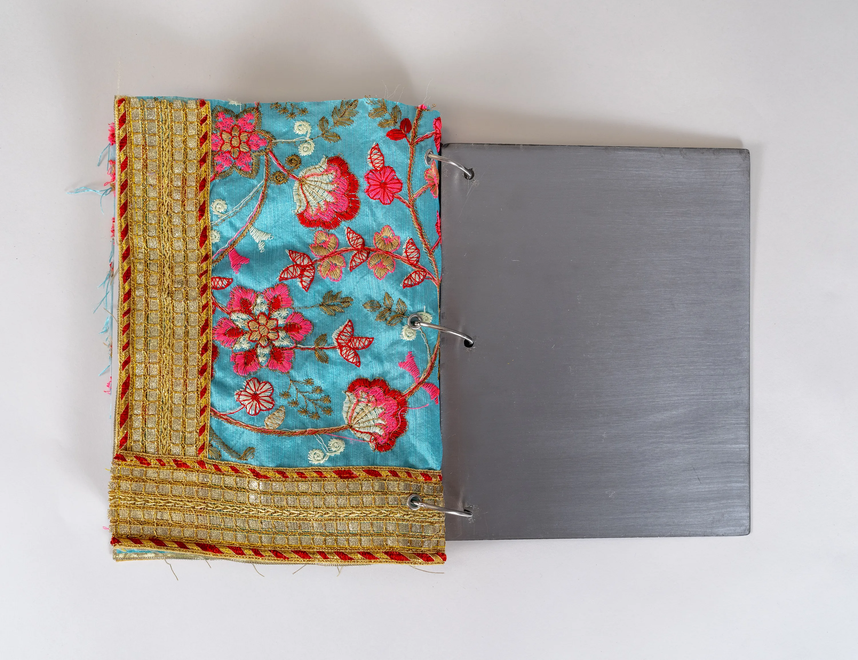 WRITE TEXT ABOUT BOOK HERE...