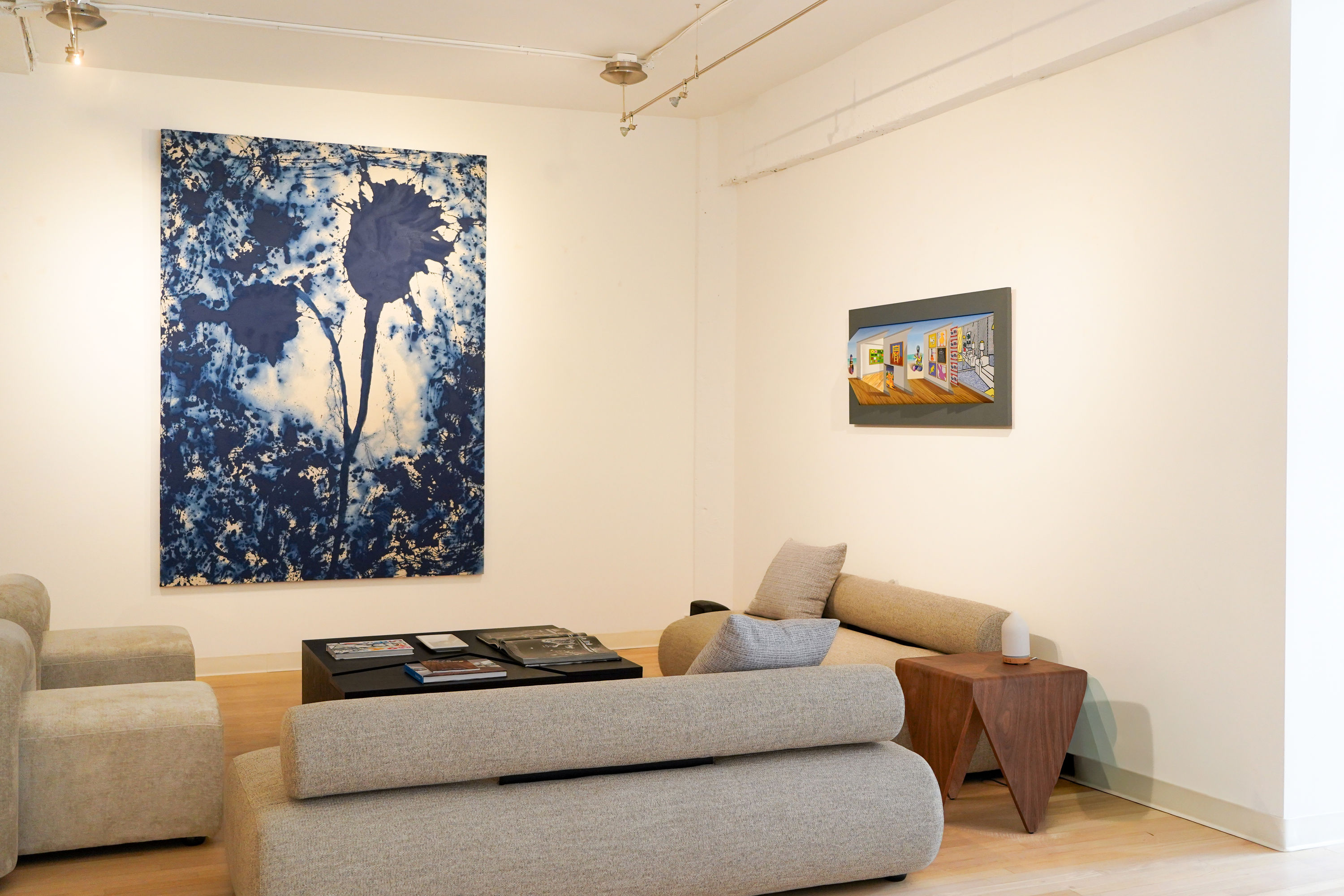 Elevated gallery space in Chicago, River North district.