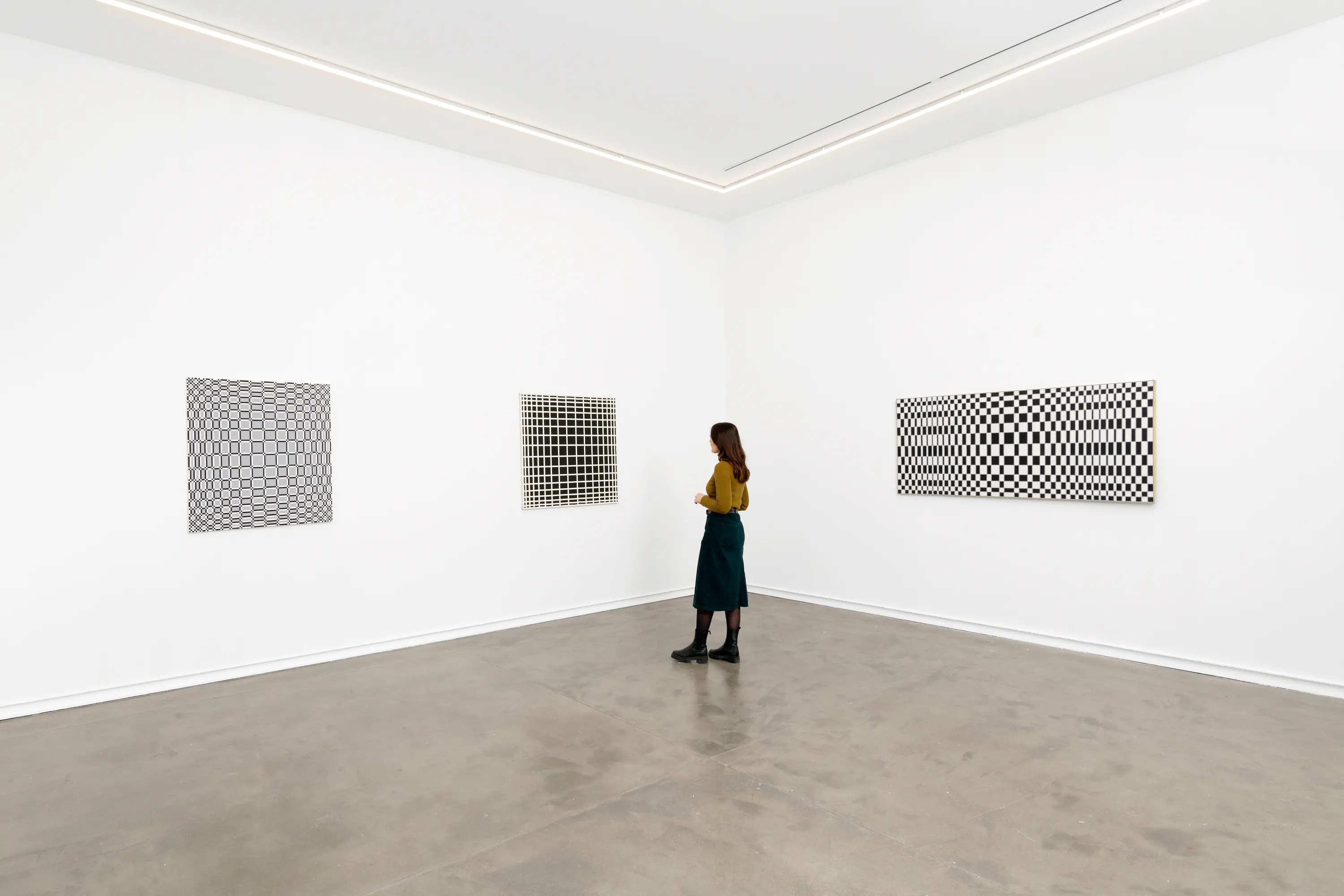 Galerie Mitterrand is pleased to present Espaces Virtuels a new solo exhibition by Francisco Sobrino to be held in Paris,...