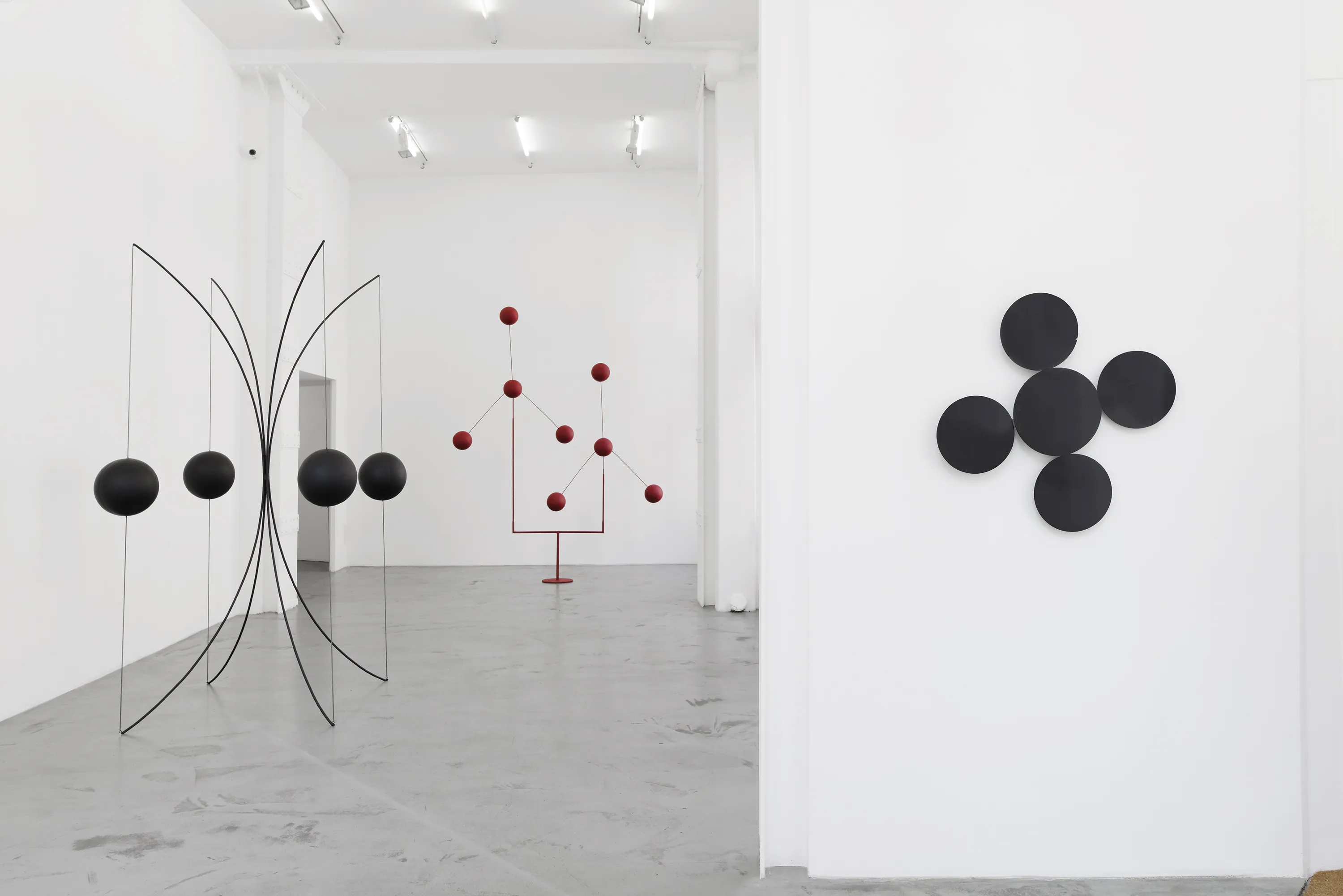 Francisco Sobrino (1932-2014) fut un repr&eacute;sentant historique du cin&eacute;tisme, notamment dans le cadre du Groupe de recherche d'art visuel (G.R.A.V.),...