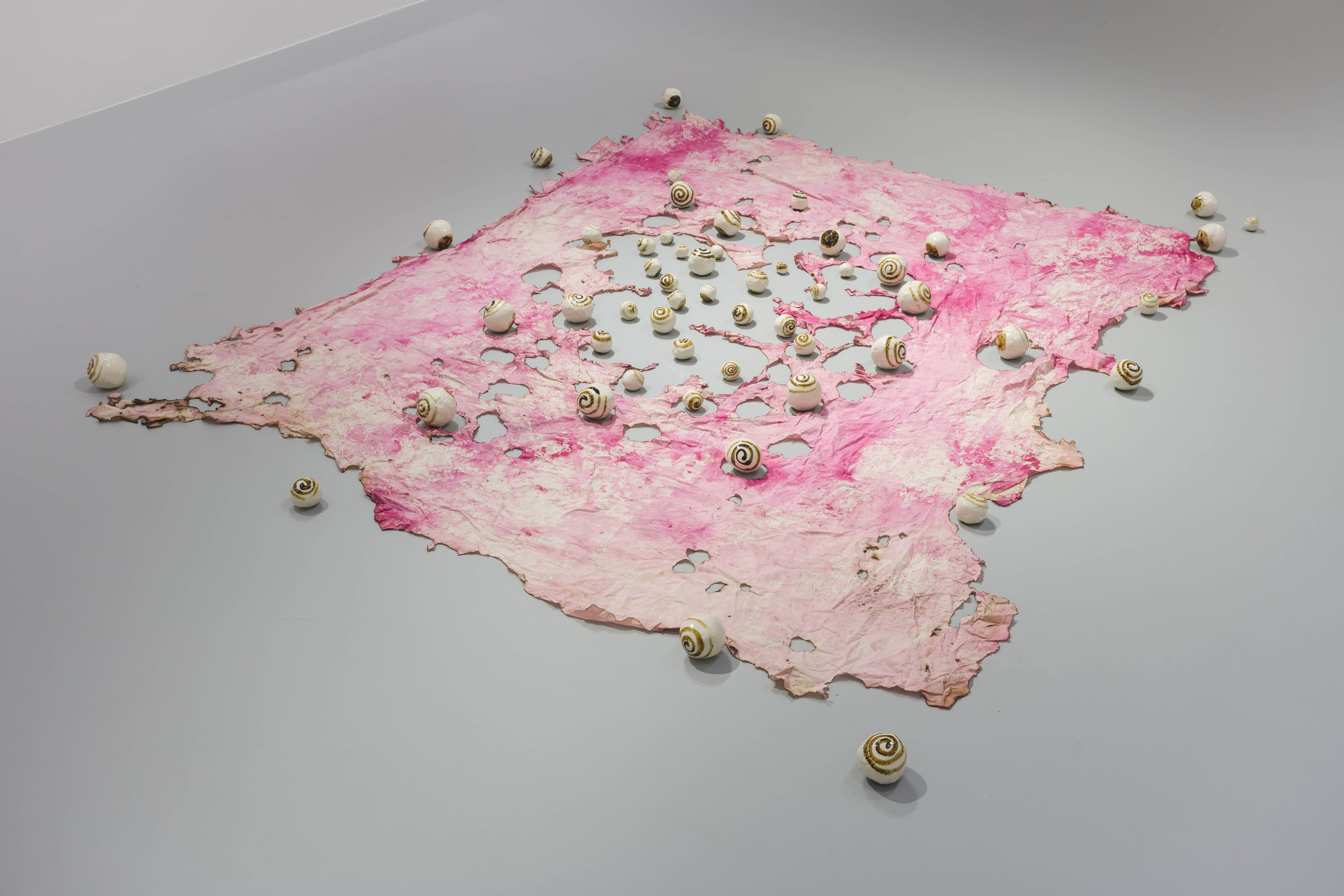 Manuel Mathieu Keeping things whole