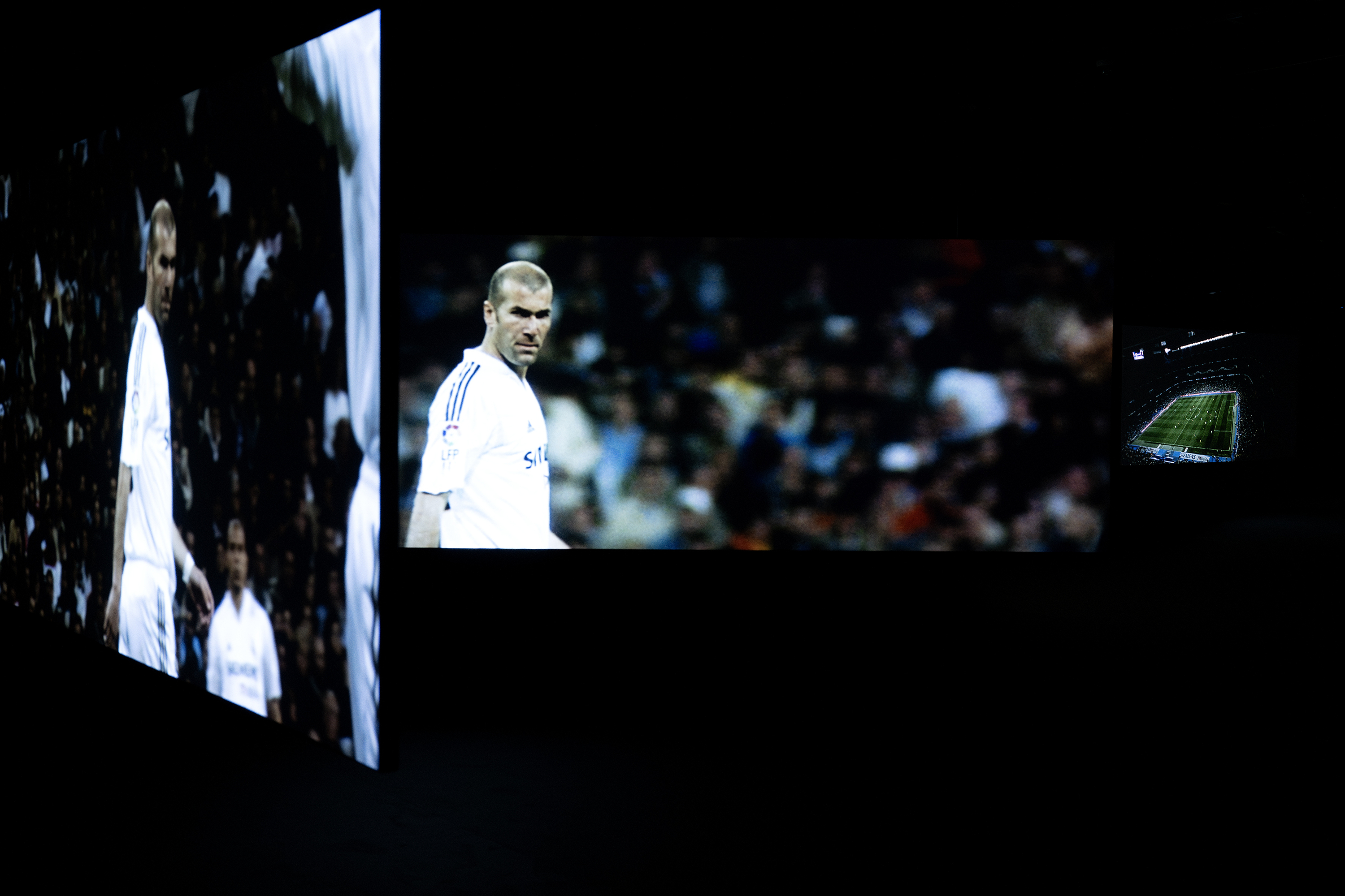 Zidane: A 21st Century Portrait Douglas Gordon & Philippe Parreno