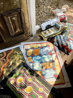 COMMUNITY SPOTLIGHT : IRRUNYTJU, Artworks From The Bungalow