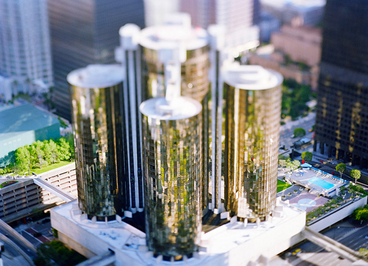 site specific_LOS ANGELES 05, 2005.&nbsp;Archival pigment print,&nbsp;45 x 61&nbsp;or 65 x 85 inches.