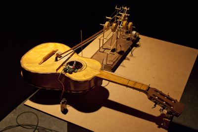 o grivo, máquina de arco (detalhe), 2013