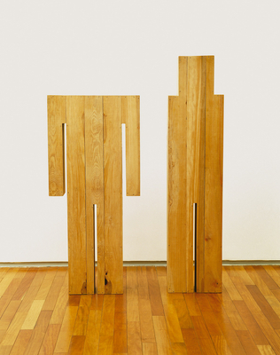 raul mourão, sem cabeça / sem braços , 2002