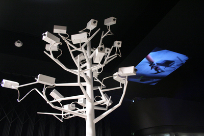 alexandre arrechea, garden of mistrust, 2005