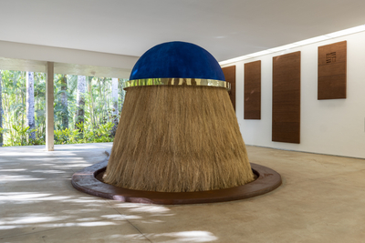 mônica ventura, 'A Noite Suspensa ou o que posso aprender com o silêncio' exhibition view, 2023