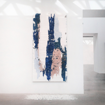 manoela medeiros, Ruínas