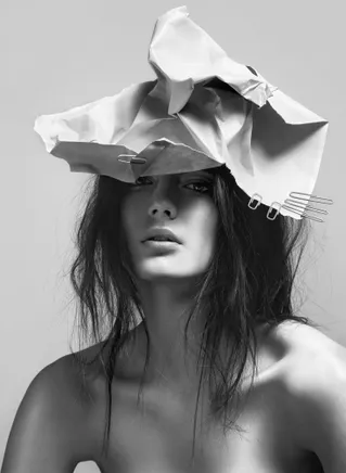 Ulrich Knoblauch, Paper Hat, 2014