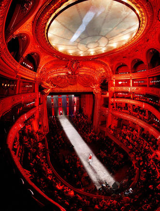 Simon Procter, Y-3, Fall/Winter 2005, Comédie Française, Paris