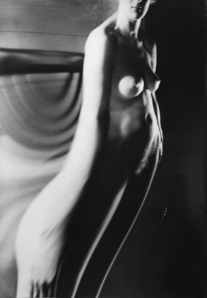 André Kertész, Distortion #155, 1932-1933