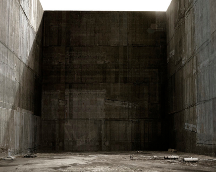 Carl Zimmerman, Exterior with Grass, 2013