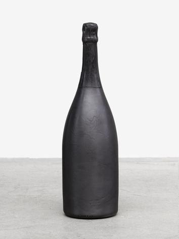 Alicja Kwade, The heavy weight of lively light (Belle - Epoque)