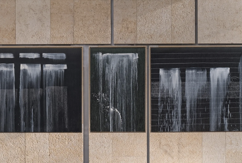 The Exhibit that Painted Itself