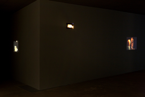 Jo&atilde;o Maria Gusm&atilde;o + Pedro Paiva, Experiments and Observations on Different Kinds of Air