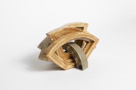 Asma Belhamar, Swing under the palm tree, 2025, Ceramics, Composed of 3 parts