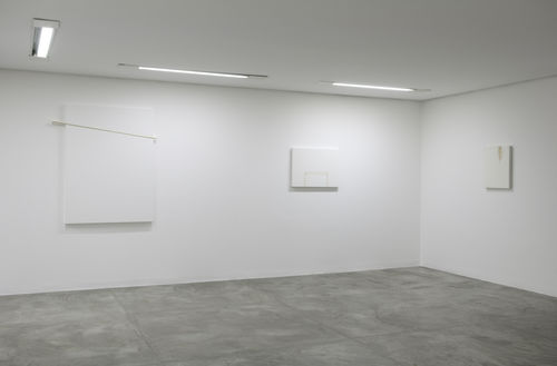 Valdirlei Dias Nunes: Relevos, Casa Triângulo, São Paulo, Brazil