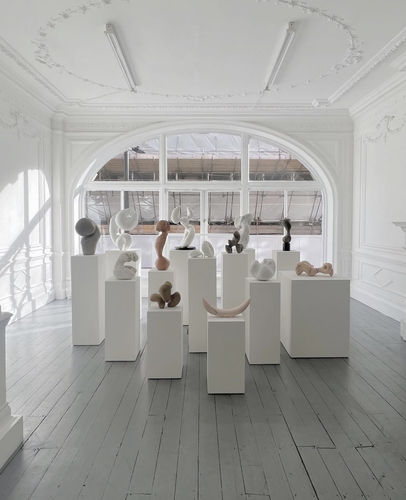 Grishigiano: Fine Pretence