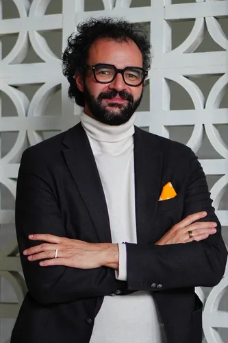 Interview: Andrei Jecza for Maeil Business Newspaper on Jecza Gallery’s Debut at Art OnO Seoul, The founder of the gallery...