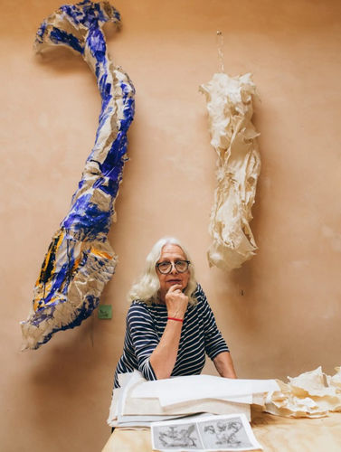 Lynda Benglis Redefined Sculpture in the ’60s