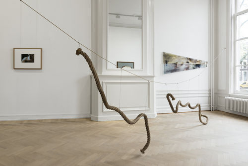 Ger van Elk, Bearable Lightness of Being