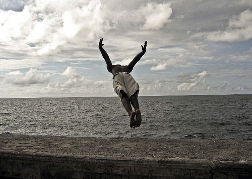 Lissette Solórzano, Havana Coastline, from the series Malecon, 2004-2005, archival pigment print, 23 1/2 x 31 1/2 inches
