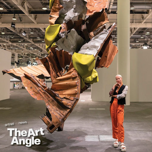 Kennedy Yanko with her sculpture at Art Basel Unlimited, 2022. Photo by Xandra M. Linsin. Courtesy of the artist.