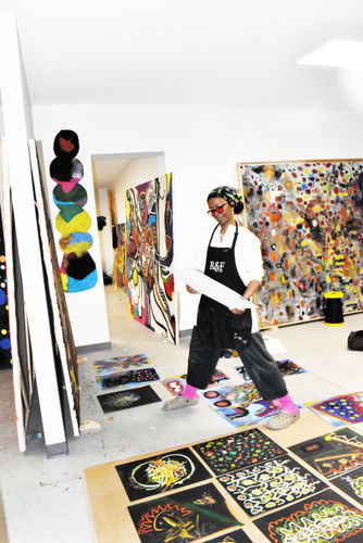 Uman in the studio, 2023 © Uman. Courtesy the artist, Hauser & Wirth, and Nicola Vassell Gallery. Photo: Luigi Cazzaniga