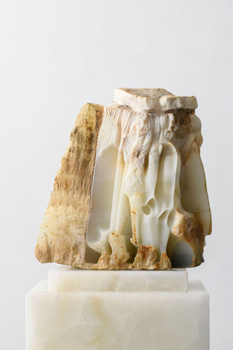 Federico Fusj, Ritratto Morale XIII I Volti di D-O / the Faces of G-D, 2022-23, yellow onyx and ivory, cm 165 x 35 x 45