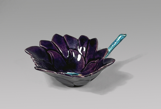 Fine Chinese Aubergine Glazed Porcelain Lotus Leaf Wine Cup