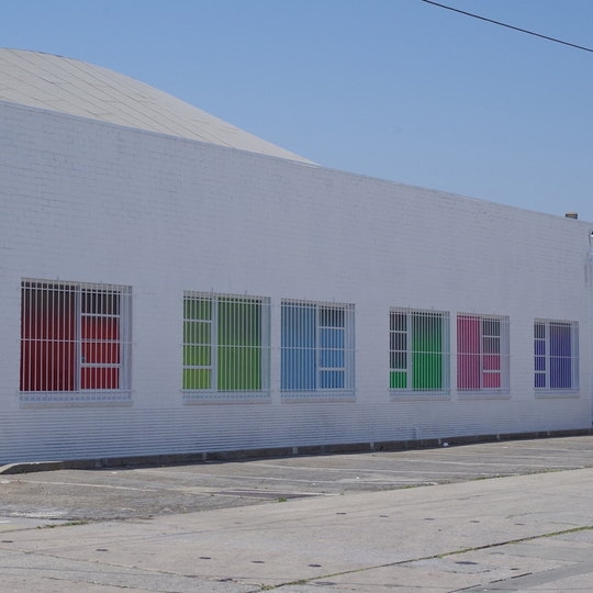 How Galleries Support Their Artists