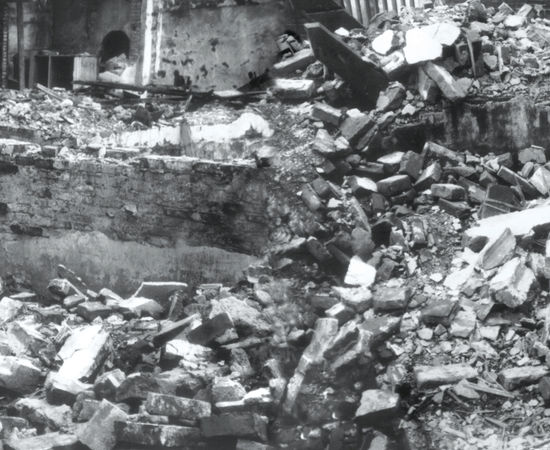 陈秋林 Chen Qiulin, 家 Home, 2002