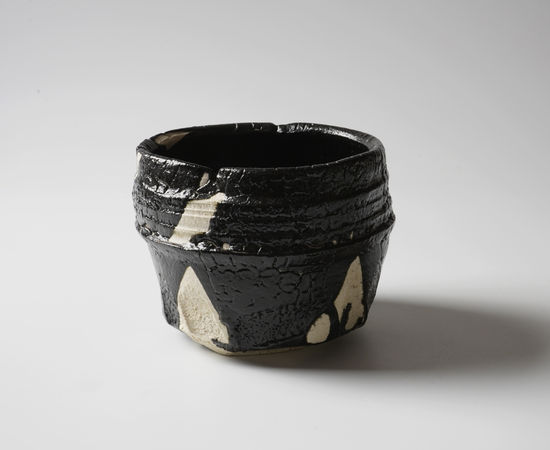 Yamada Kazu 山田和, Hikidashi-kuro tea bowl, 1990's