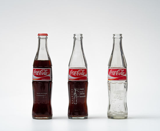 Cildo Meireles, Inserções em Circuitos Ideológicos: Projeto Coca - Cola, 1970