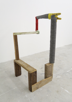 Abraham Cruzvillegas, Falcon Stand, 2015