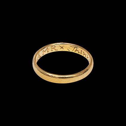 POSY RING Think well of mee *AMR* , England, late 17th - 18th century