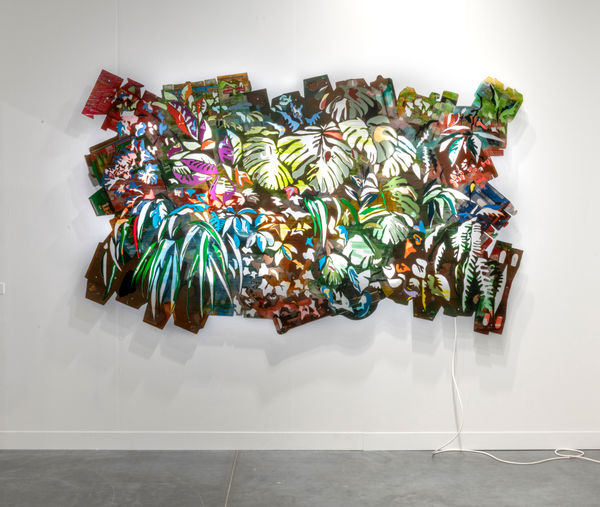 Neil Beloufa, Giant Flowers B, 2021