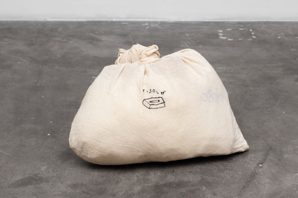 Paulo Nazareth, Tijolo, 2023