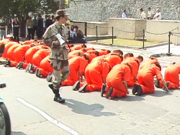 Coco Fusco & Videobrasil, Bare Life Study #1, 2005