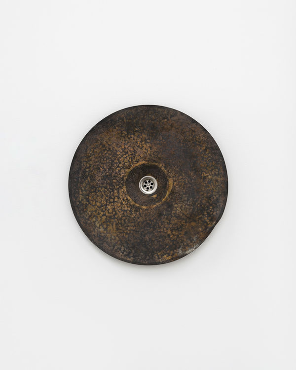 Nina Canell, Crash, 2023